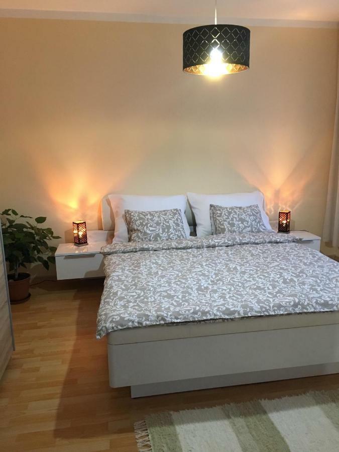 Apartment In The Garden *